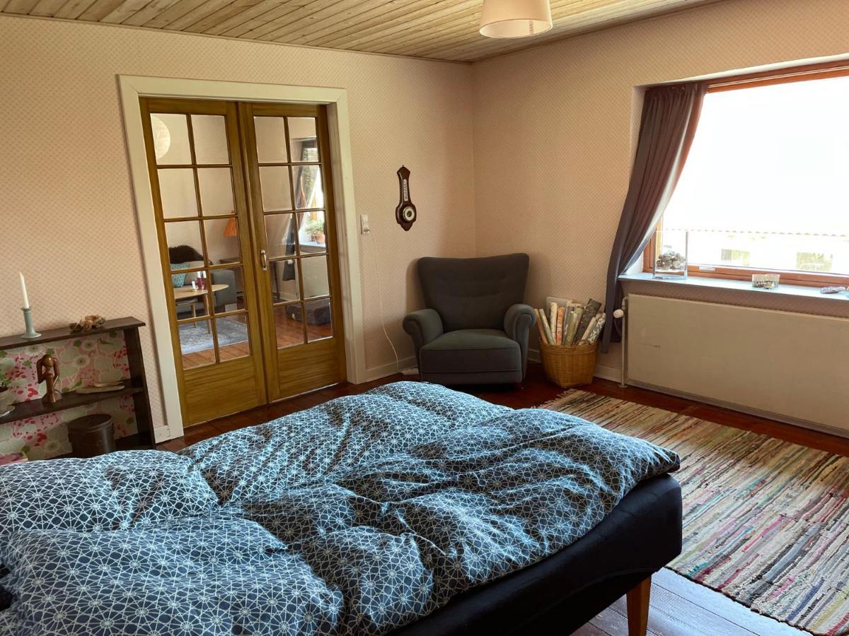 Retro Bolig - Fyldt Med Hygge! Ingen Luksus Apartman Kolind Kültér fotó