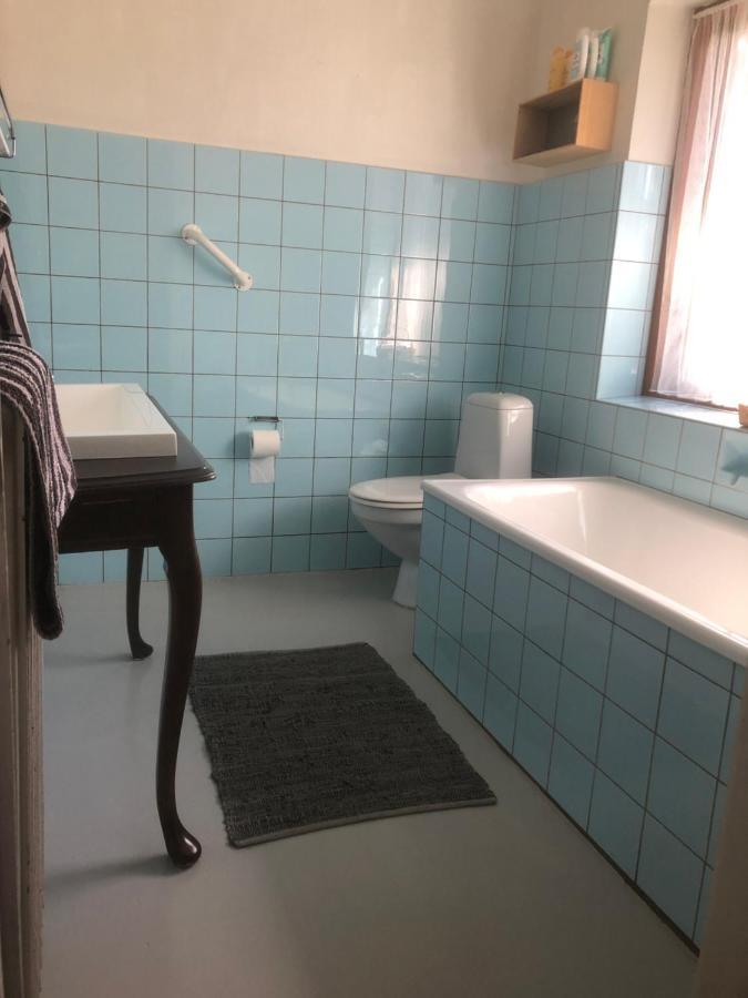 Retro Bolig - Fyldt Med Hygge! Ingen Luksus Apartman Kolind Kültér fotó